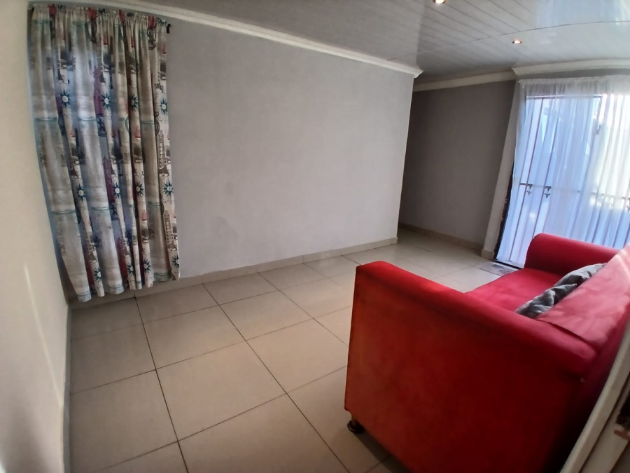 3 Bedroom Property for Sale in Silversands Western Cape